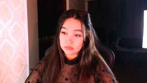 Erica Wayne online show from December 1, 2025, 7:41 pm