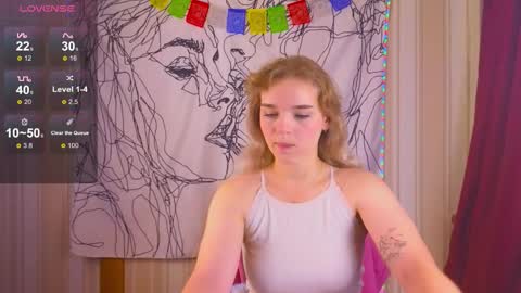 Erica Winterr online show from November 18, 2025, 3:34 am