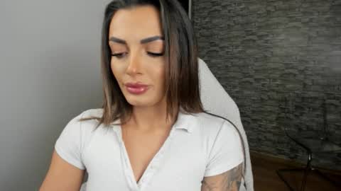 Riaaa online show from October 4, 2025, 3:48 am