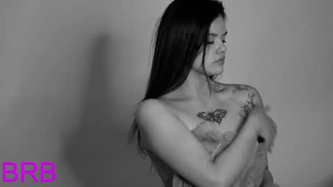 ericaevan online show from December 6, 2024, 10:38 am