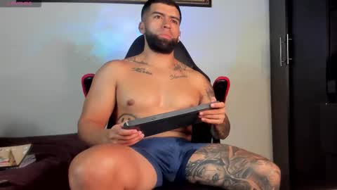 Snapshot of erick_blake_ chatting on October 20, 2025, 4:46 am my online show from October 20, 2025, 4:46 am