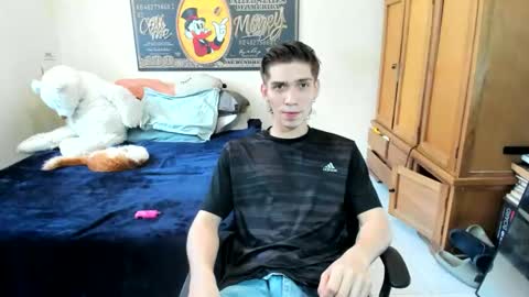 erick_de_rossee online show from June 10, 2026, 6:07 pm