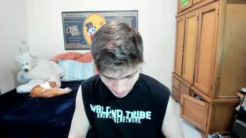 erick_de_rossee online show from June 19, 2026, 6:45 pm