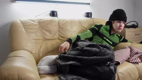 Snapshot of erick_grant chatting on December 4, 2024, 2:26 pm ERICK GRANT online show from December 4, 2024, 2:26 pm