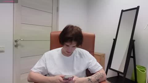 Snapshot of erick_grant chatting on February 25, 2025, 9:57 pm ERICK GRANT online show from February 25, 2025, 9:57 pm