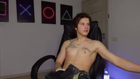 Snapshot of erick_grant chatting on March 2, 2025, 3:56 am ERICK GRANT online show from March 2, 2025, 3:56 am