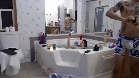 erick online show from December 4, 2025, 3:05 am