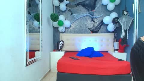   online show from October 29, 2025, 3:20 am