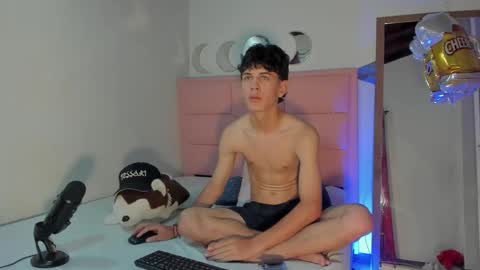 Erik online show from October 8, 2025, 11:19 am