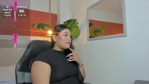 erika_boss_ online show from September 17, 2025, 7:48 pm