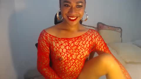 Snapshot of erika_madrigal chatting on December 22, 2024, 1:12 am erika_madrigal online show from December 22, 2024, 1:12 am