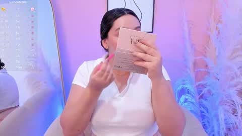 Snapshot of erika_mendez1 chatting on October 28, 2025, 7:49 pm Erika Mendez online show from October 28, 2025, 7:49 pm