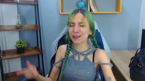 Snapshot of erika_stevens chatting on October 7, 2025, 3:09 pm E R I K A - SAGITARIO..... online show from October 7, 2025, 3:09 pm