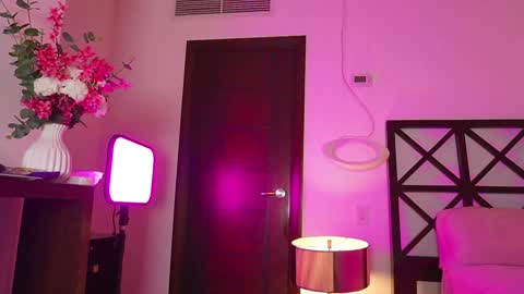 Venus Skye online show from September 18, 2025, 8:11 pm