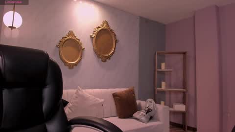 Erika Benz online show from March 25, 2026, 12:22 pm