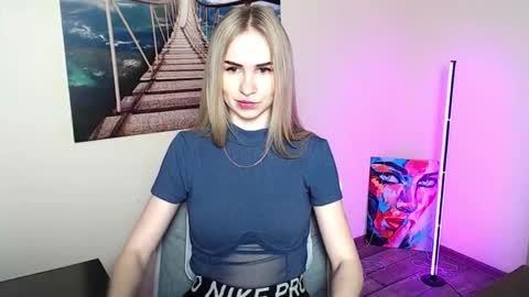 Erika online show from June 5, 2026, 11:49 am