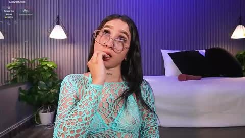 Eri  online show from February 9, 2026, 8:24 pm