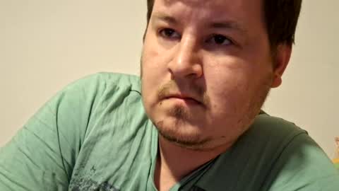 Snapshot of erikstar chatting on July 24, 2026, 9:35 pm erikstar online show from July 24, 2026, 9:35 pm