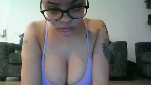 Snapshot of erin2025 chatting on October 28, 2025, 7:56 am erin2025 online show from October 28, 2025, 7:56 am