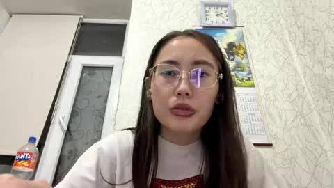 Snapshot of erinnthurmond chatting on June 5, 2026, 9:20 pm Luna online show from June 5, 2026, 9:20 pm