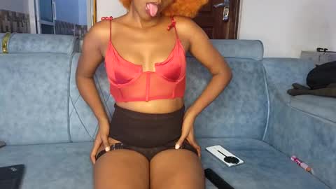 Erivia online show from March 12, 2025, 3:51 pm