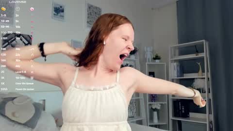 Snapshot of erline_may chatting on September 24, 2025, 7:33 am Sofia online show from September 24, 2025, 7:33 am