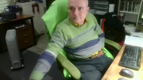 Snapshot of ernello chatting on October 2, 2025, 10:39 pm ernello online show from October 2, 2025, 10:39 pm