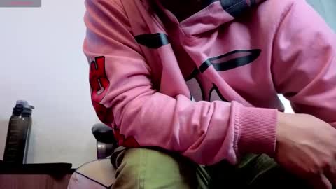 ernesto rodriguez 82 online show from November 11, 2025, 5:57 pm