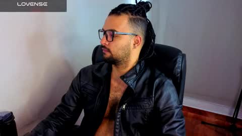 Snapshot of ernesto_rodriguez_82 chatting on April 3, 2026, 12:25 pm ernesto rodriguez 82 online show from April 3, 2026, 12:25 pm