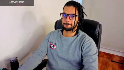 Snapshot of ernesto_rodriguez_82 chatting on April 4, 2026, 11:29 am ernesto rodriguez 82 online show from April 4, 2026, 11:29 am