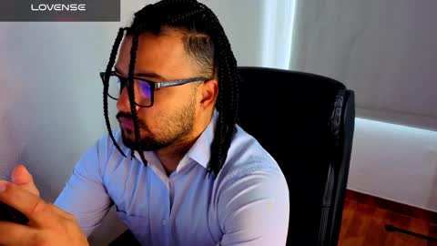 Snapshot of ernesto_rodriguez_82 chatting on April 7, 2026, 11:54 am ernesto rodriguez 82 online show from April 7, 2026, 11:54 am