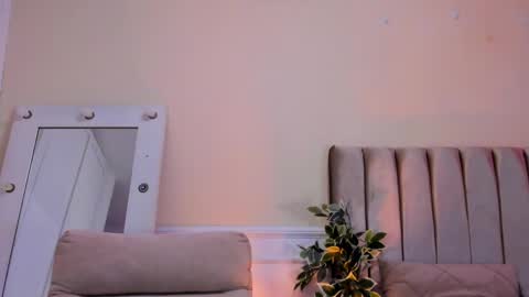 eros_becker_ online show from April 10, 2026, 2:39 am