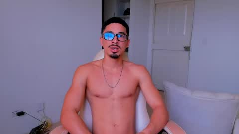 eros_becker_ online show from May 21, 2026, 8:16 pm