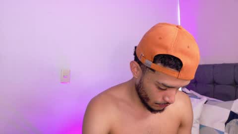 Snapshot of eros_chipre chatting on April 5, 2026, 5:54 pm Eros online show from April 5, 2026, 5:54 pm