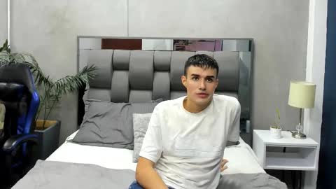 Eros Mancini online show from December 5, 2025, 4:10 am