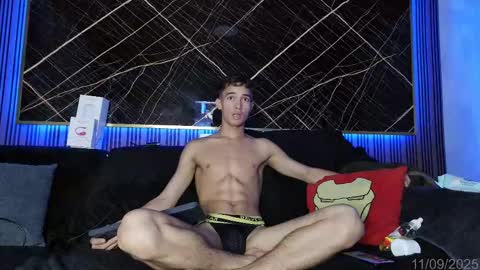 EROS ELIAM online show from September 11, 2025, 7:47 pm