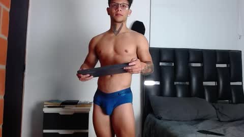 Eros online show from January 18, 2026, 1:09 am