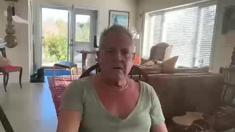 Snapshot of erostalk chatting on October 10, 2025, 7:13 pm eros online show from October 10, 2025, 7:13 pm