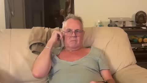 Snapshot of erostalk chatting on October 19, 2025, 1:39 am eros online show from October 19, 2025, 1:39 am