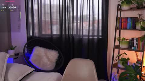 Snapshot of eroswild_ chatting on September 18, 2025, 2:41 pm Eros Wild online show from September 18, 2025, 2:41 pm