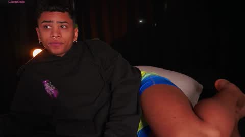 Snapshot of eroswild_ chatting on October 14, 2025, 4:46 am Eros Wild online show from October 14, 2025, 4:46 am