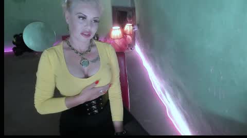 Snapshot of erotic_dessire chatting on April 10, 2026, 7:07 pm Eve online show from April 10, 2026, 7:07 pm