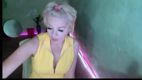 Snapshot of erotic_dessire chatting on April 23, 2026, 6:54 pm Eve online show from April 23, 2026, 6:54 pm