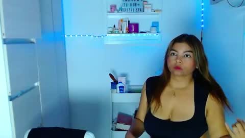 Snapshot of erotic_spa chatting on July 2, 2026, 1:27 am EROTIC SPA online show from July 2, 2026, 1:27 am