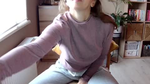 Melissa   online show from December 7, 2024, 8:44 am
