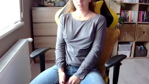 Melissa   online show from December 19, 2024, 9:40 am