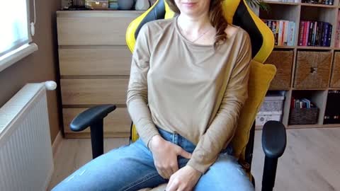 Melissa   online show from December 21, 2024, 9:01 am