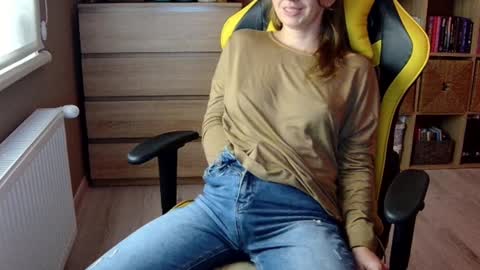 Melissa   online show from December 22, 2024, 1:55 pm