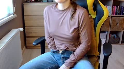 Melissa   online show from December 23, 2024, 1:13 pm