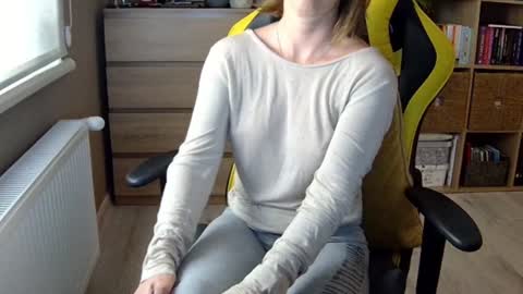 Melissa   online show from February 1, 2025, 6:51 pm